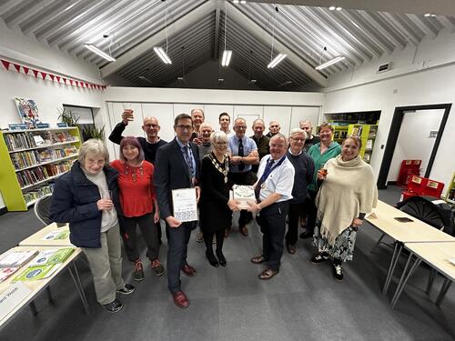 The Riverside Community Centre in Bovey Tracey looks set to get an artistic makeover, led by the town’s teenagers. image 1